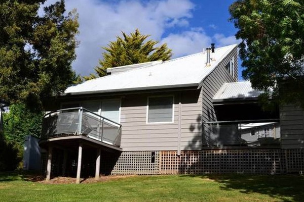 2 storey chalet with deck