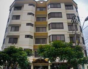Fachada da propriedade