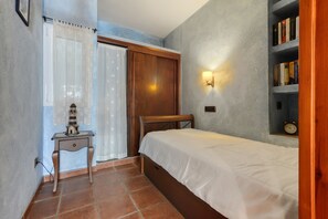 2 bedrooms