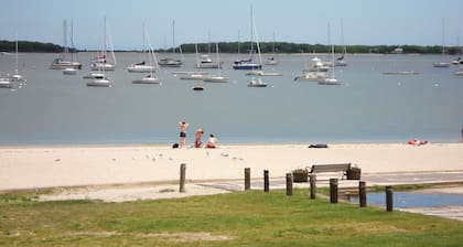 Barefoot Kävele rannoille - Varaa NYT kesälle 2019