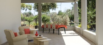  5 * Villa climatizzata per 10 persone 