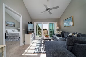 TV - 2nd Floor Ocean View Atrium! 5 Stars! Dog Welcome! (Seabrook Island)