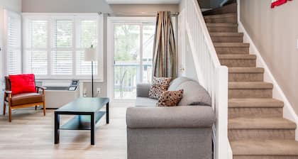 Great location! Spacious 2 bedroom Chalet at Blue!
