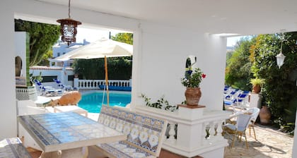 SONDERANGEBOT SCHÖNE VILLA SCHWIMMBAD AMARRE