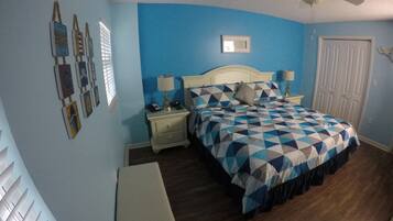 2 bedrooms, iron/ironing board, free WiFi, bed sheets
