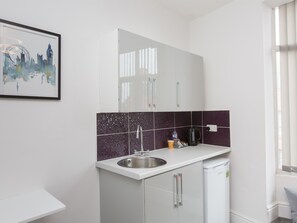 Miscellaneous - Townhouse Plus @ 40 West St (Crewe)