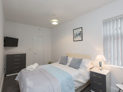 Townhouse Plus @ 40 West St