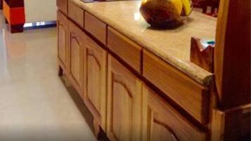 Deluxe House, 3 Bedrooms | Private kitchen | Fridge, microwave