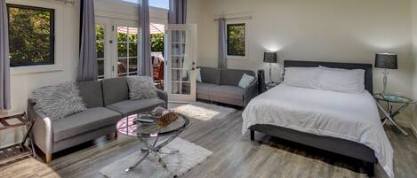 1 bedroom, in-room safe, desk, iron/ironing board