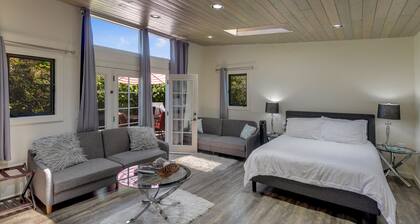 Sparkling Clean Luxury Suite near SF/SFO/BART/CalTrain + EV + Free Parking +WiFi
