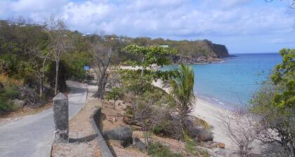 binbin's holiday villa + optional car rental