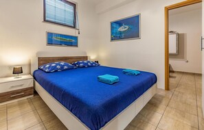 1 bedroom, free WiFi, bed sheets
