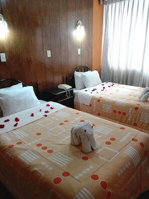 1 bedroom, desk, free WiFi