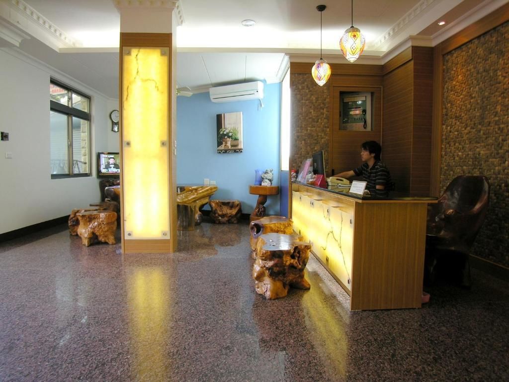 Inn-/utsjekkingsautomat