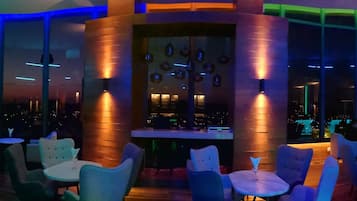 Bar (en la propiedad)