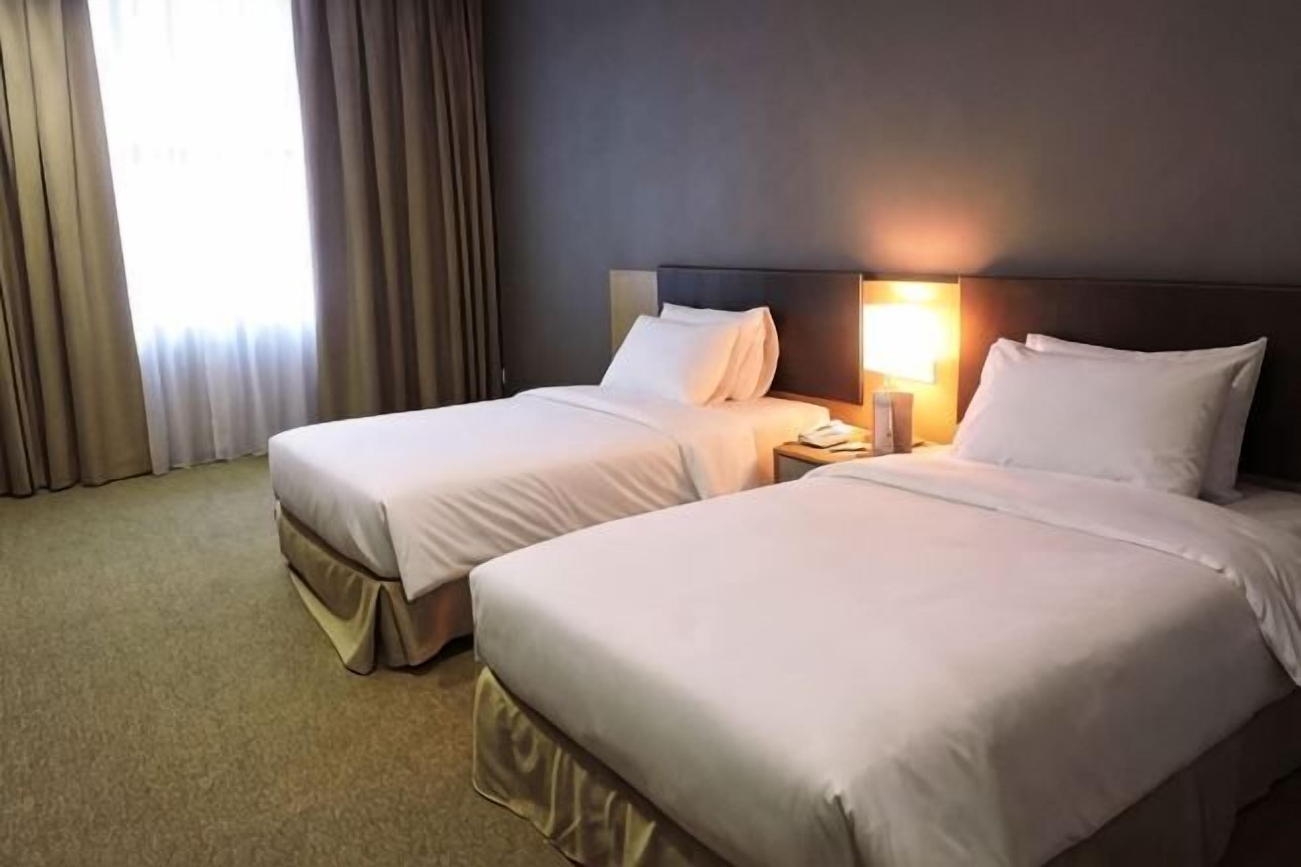 In-room safe, desk, iron/ironing board, free WiFi