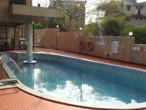 Seasonal outdoor pool