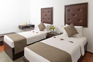 Deluxe Double or Twin Room, 1 Queen Bed, Non Smoking, Pool View