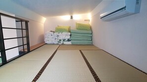 Escritorio, camas plegables/adicionales, wifi gratis y ropa de cama 