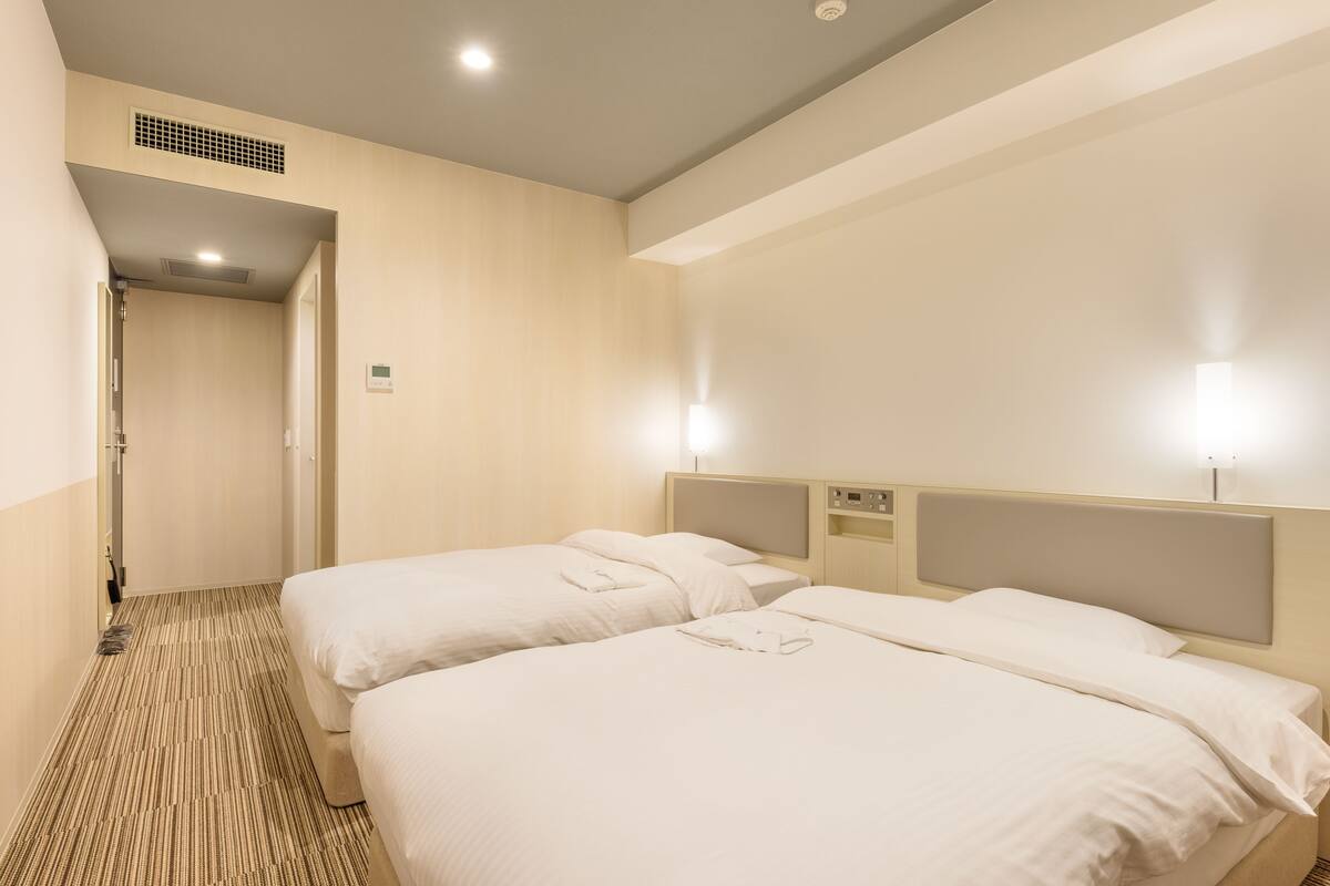 Superior Twin Room - Non-Smoking (No Extra Bed)