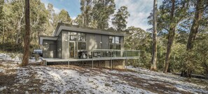 Cottage, 2 Bedrooms (Lyrebird Cottage) | Bed sheets