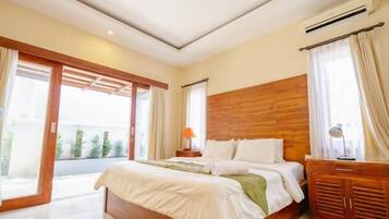 Brankas, meja kerja, dan Wi-Fi gratis