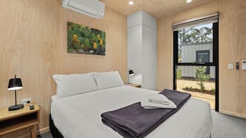Deluxe 2 Bedroom Cabin | 2 多间卧室、熨斗/熨衣板、床单