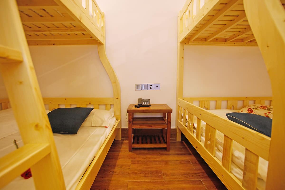 Shared Dormitory, Women only | 1 bedroom, premium bedding, minibar, desk