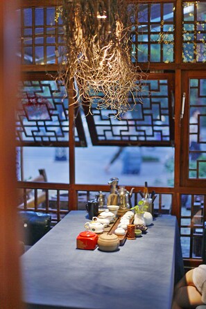 Interior detail - Guihua Road No.106 Inn (Zhangjiajie)