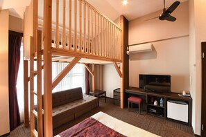 Twin kamer, niet-roken (Hollywood, with Loft) | Een kluis op de kamer, verduisterende gordijnen, gratis wifi