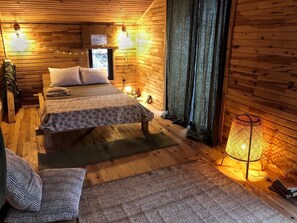 Premium bedding, blackout curtains, free WiFi