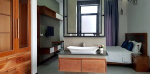 Deluxe Double Room, 1 King Bed, Garden View, Garden Area | Bathroom sink - Krissna Villa Siem Reap (Siem Reap)
