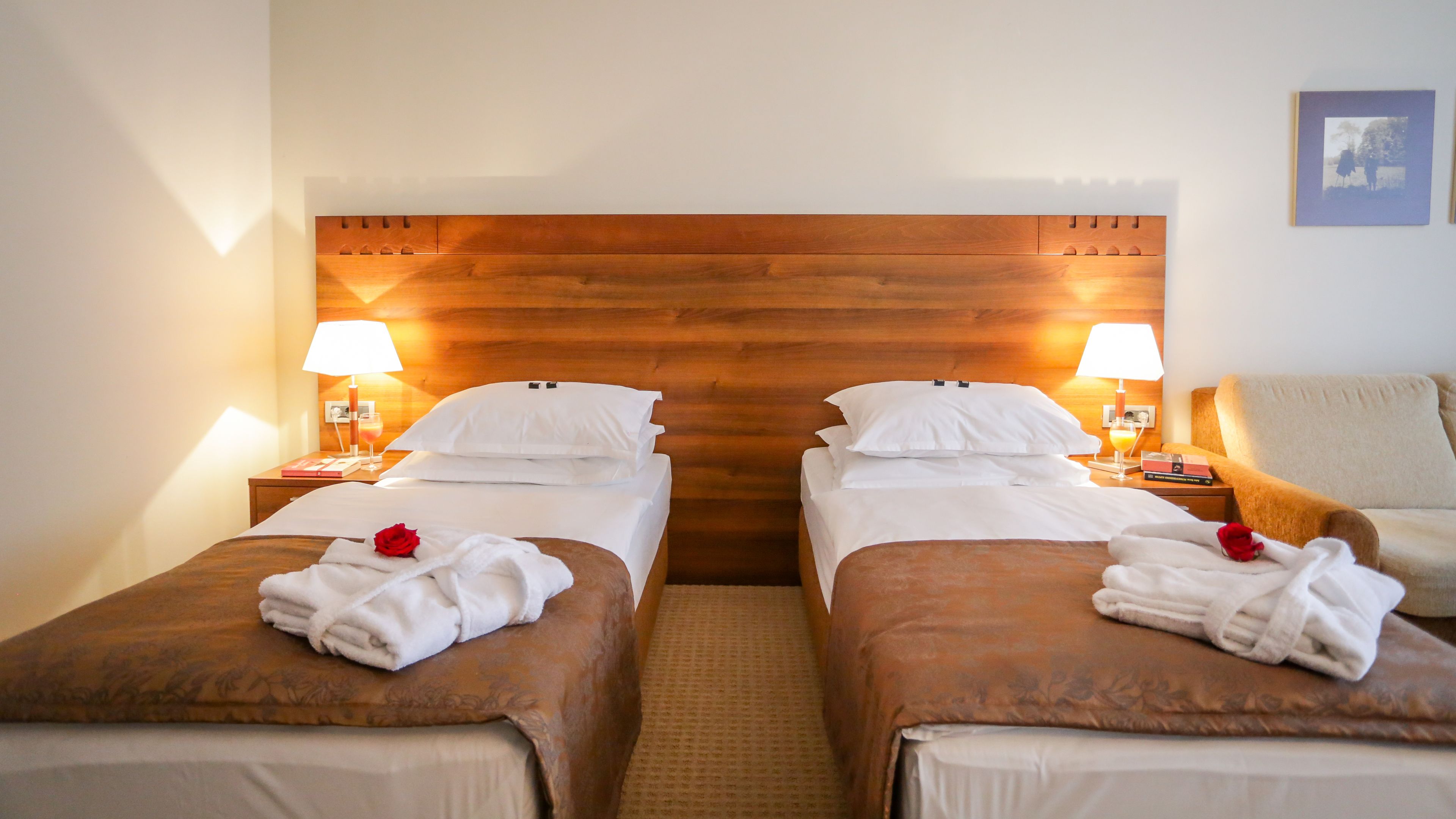 Superior Triple Room | Minibar, in-room safe, blackout drapes, soundproofing