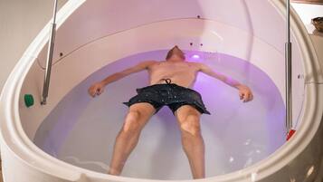 Sauna, bagno turco, aromaterapia, massaggi “deep tissue”