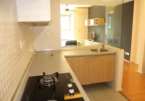 Huoneisto, 2 makuuhuonetta | Yksityinen keittonurkkaus | Täysikokoinen jääkaappi, liesi