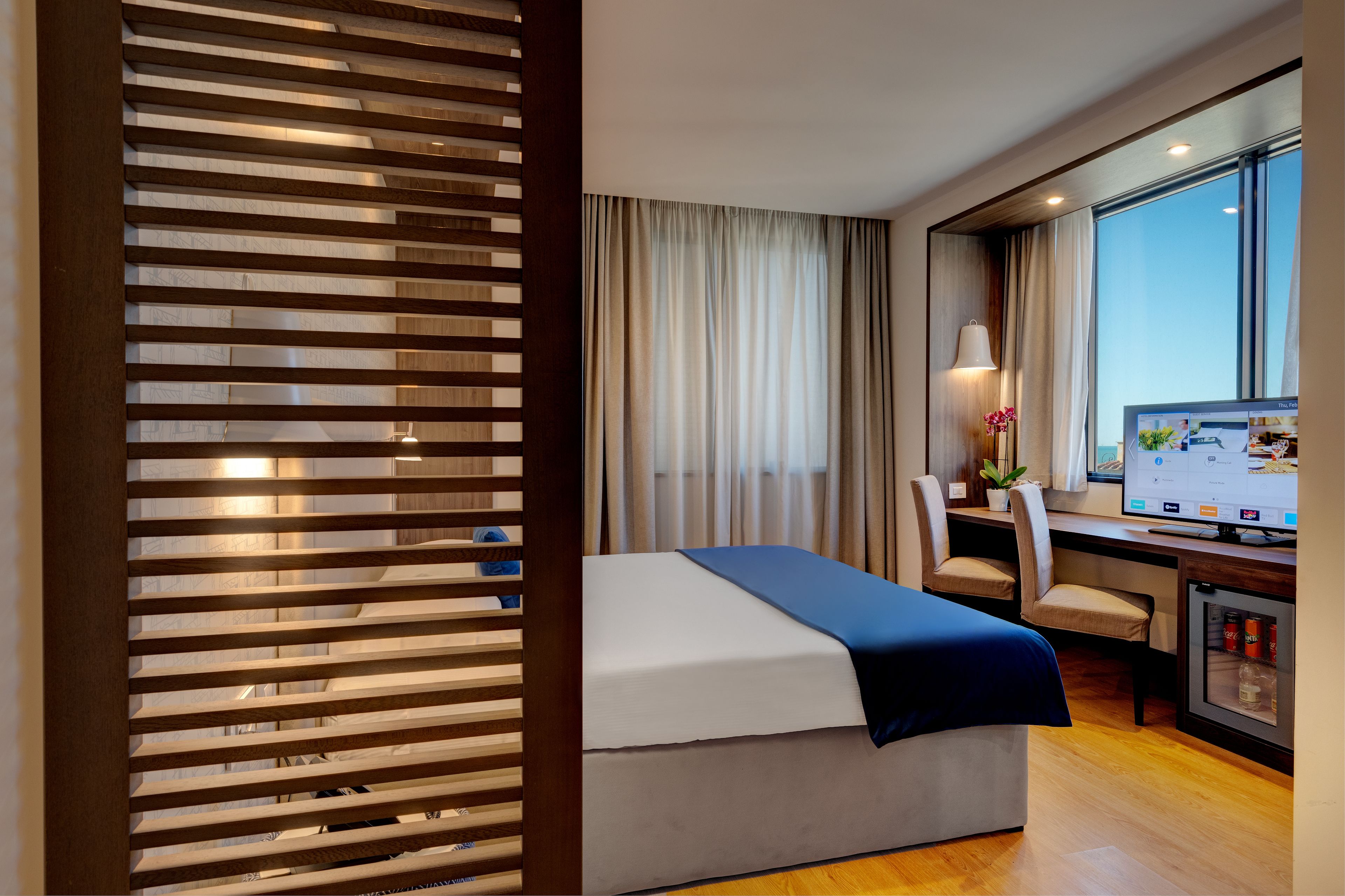 superior double or twin room | in-room dining