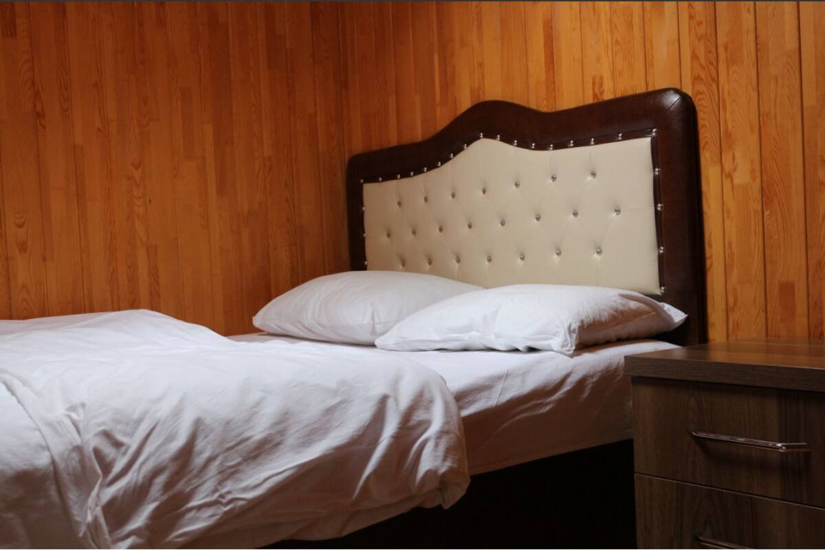 Premium Loft, 2 Bedrooms | Egyptian cotton sheets, premium bedding, desk, laptop workspace