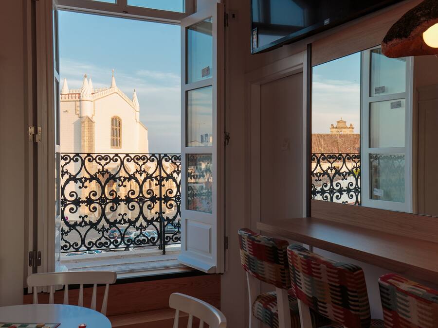 Daily buffet breakfast (EUR 7 per person)