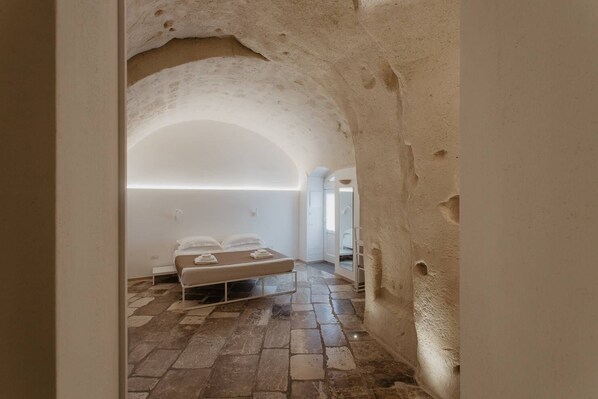 Premium Suite, Ensuite, City View (Cisterna) | 1 bedroom, WiFi