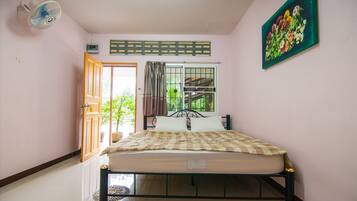Standard Double Room | Free WiFi
