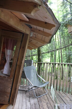 Chalet rustique, terrasse (Pagode) | Décor unique, literie fournie