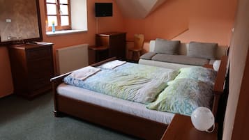 Desk, blackout drapes, free WiFi, bed sheets