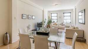 Deluxe Apartment, 2 Bedrooms | Living area - Piazza Church Square Suite (Cape Town)