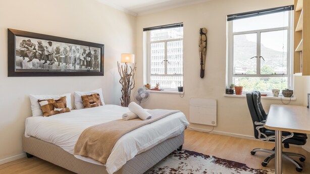 Deluxe Apartment, 2 Bedrooms - Piazza Church Square Suite (Cape Town)