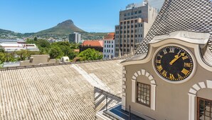 Exterior - Piazza Church Square Suite (Cape Town)