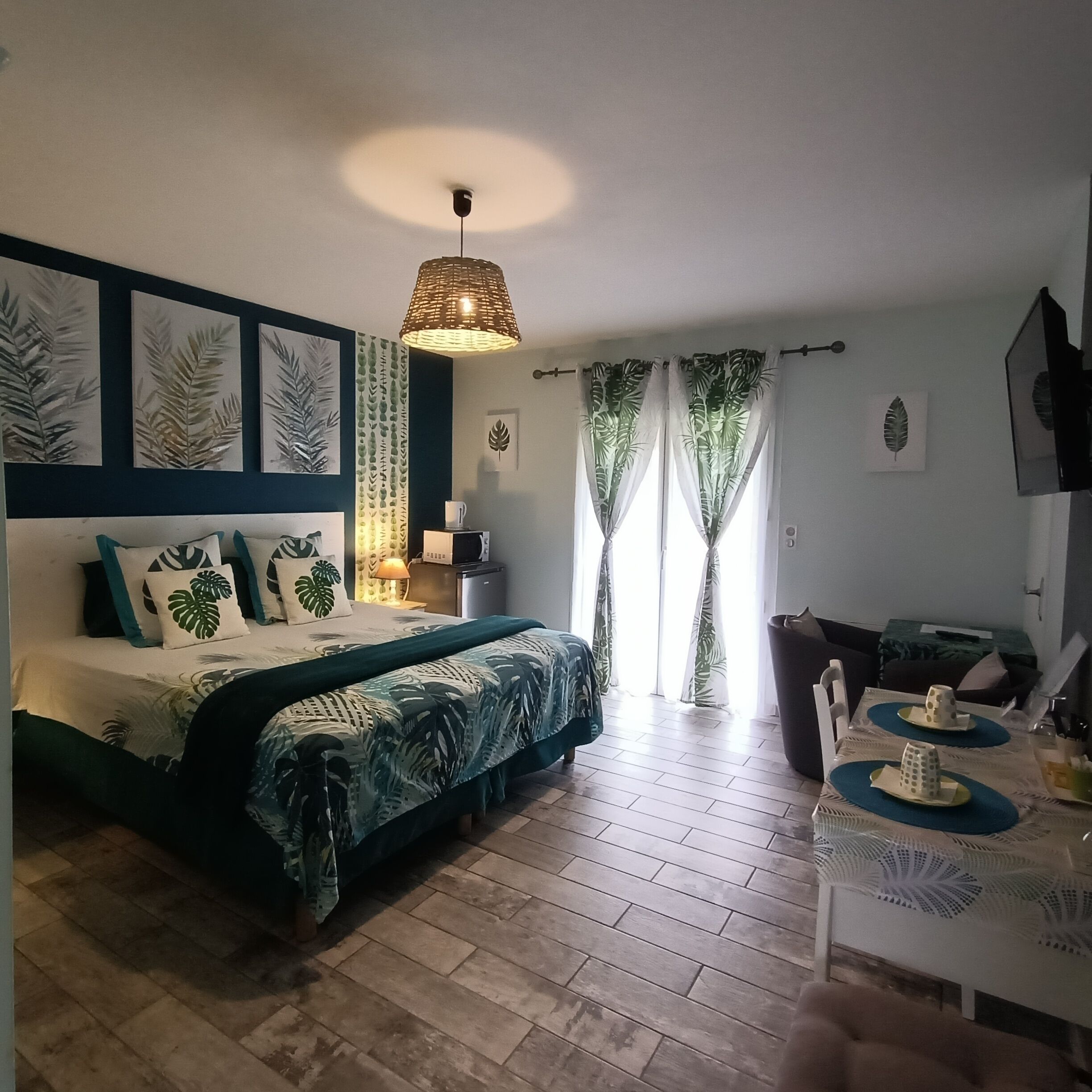 Double Room (Levist) | Premium bedding, Tempur-Pedic beds, individually decorated
