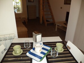 复式 | 客房内用餐