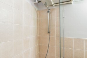 Design Studio Suite, 1 Bedroom, Balcony, Mountain View | Bathroom shower - Saint Martini Suite 2 (Cape Town)