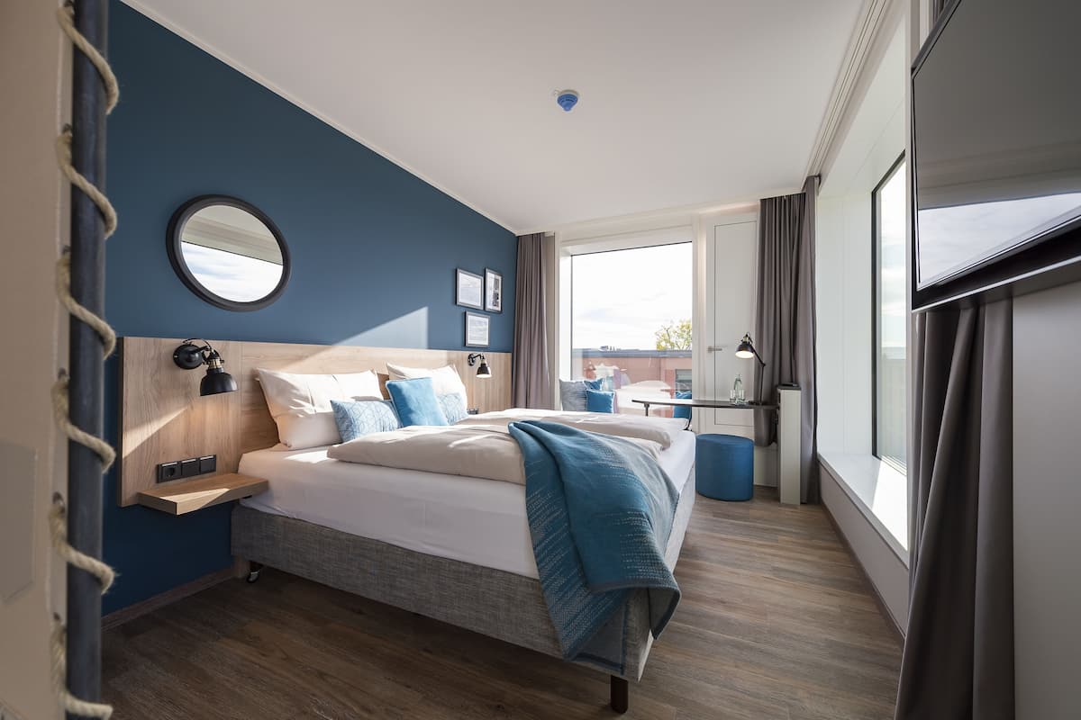 double or twin room | 1 bedroom, premium bedding, in-room safe, desk