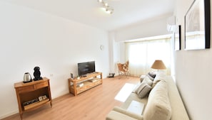 Apartment, 1 Bedroom, Terrace | Individually decorated, individually furnished, soundproofing